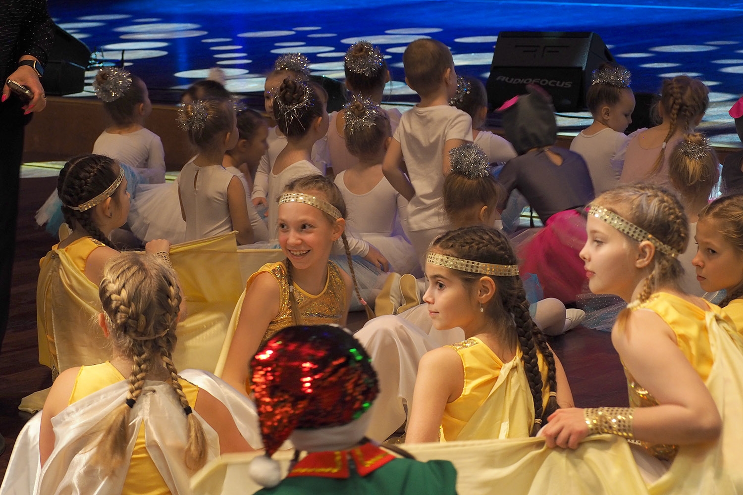 OLYMPUS DIGITAL CAMERA