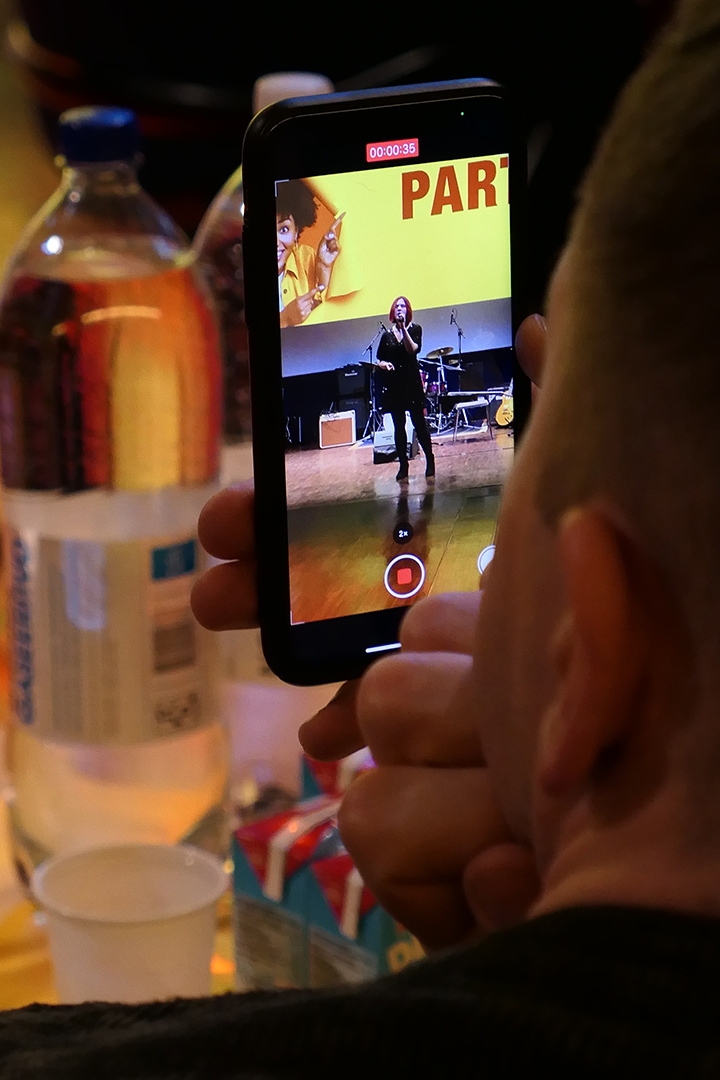 P1810472